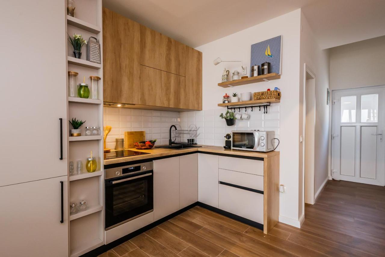 Apartment Maestral Sutivan Eksteriør billede